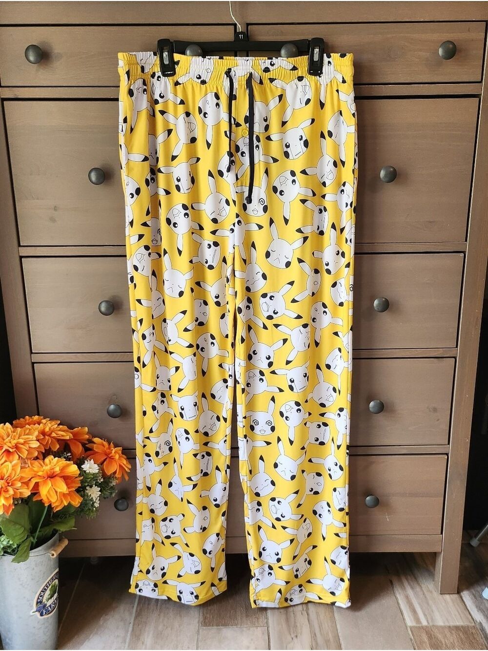 Pokemon Pikachu Sleep Pants Size Large